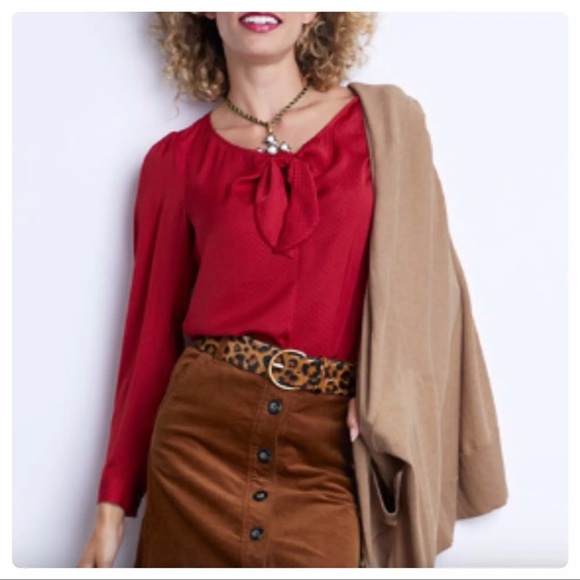 Cabi Front Knot Swiss Red Dot Print Satin Blouse Size XS - Picture 10 of 12